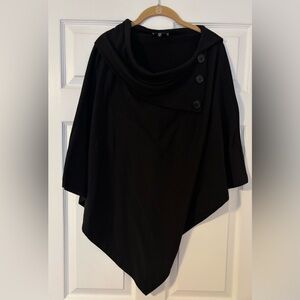 Curations Caravan Soft Knit Poncho With Button Detail Women’s Medium Black